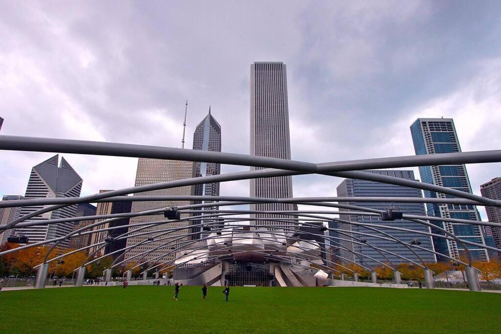 Modern 2Br In South Loop Near Soldier Field, Grant Park, Downtown, & Lakefront Trail شيكاغو المظهر الخارجي الصورة